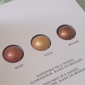 Dior glow maximizer shade card